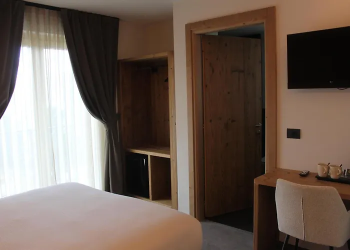 Oltre Alpine Hotel 4*