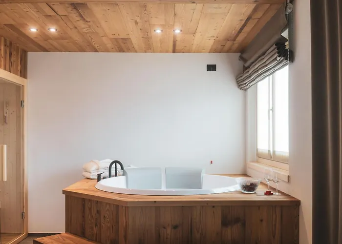 Oltre Alpine Hotel 4*