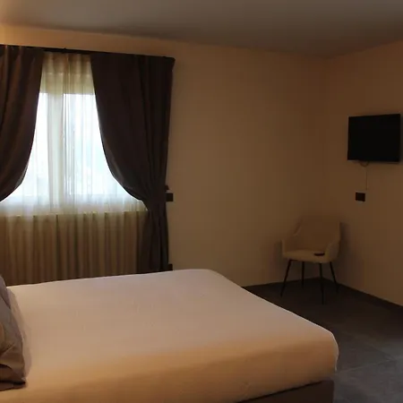 Hotell Oltre Alpine Bormio