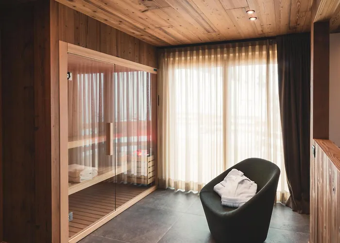 Oltre Alpine Hotel 4*